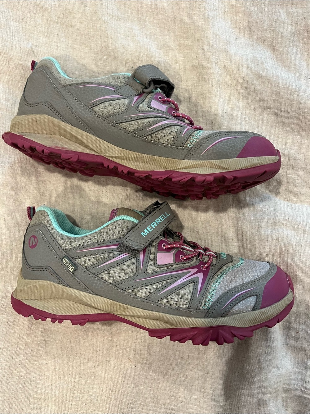 Merrell girls Gray and Pink Outdoor Trail Shoes
